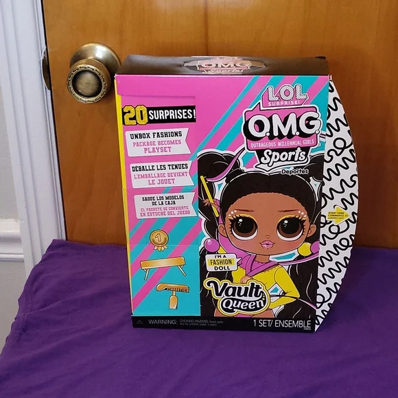 "Vault Queen" LOL Surprise OMG Sports Doll - Picture 3 of 3